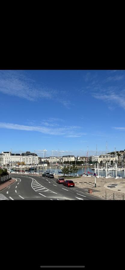 Ferienwohnung La Marine 2 Deauville Exterior foto