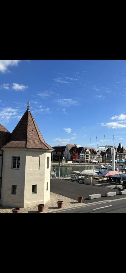 Ferienwohnung La Marine 2 Deauville Exterior foto